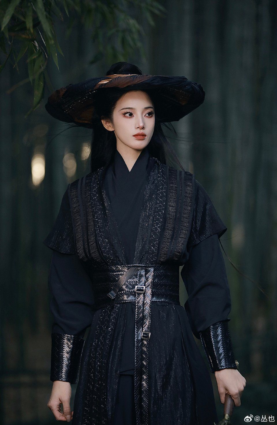 The Enchanting World of 11-Year-Old Hanfu Fashion:A仙气的探索 The Enchanting World of 11-Year-Old Hanfu Fashion:A仙气的探索