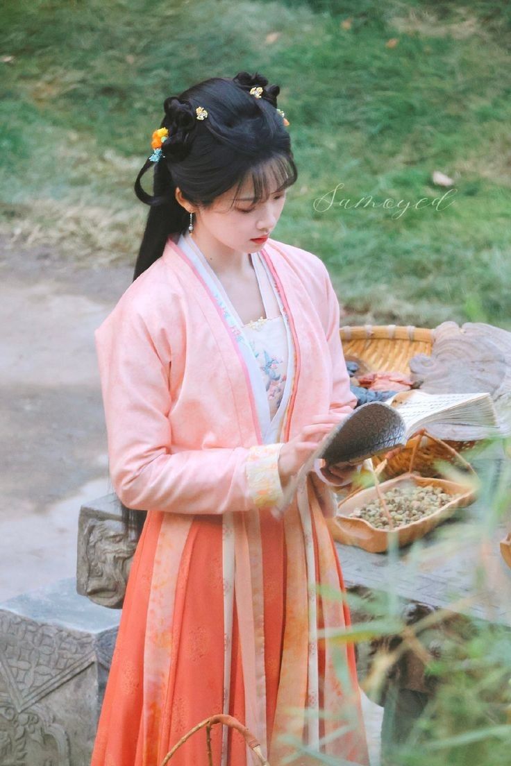 The Evolution of Hanfu Safety Pants:Understanding the Cultural Significance and Modern Application The Evolution of Hanfu Safety Pants:Understanding the Cultural Significance and Modern Application