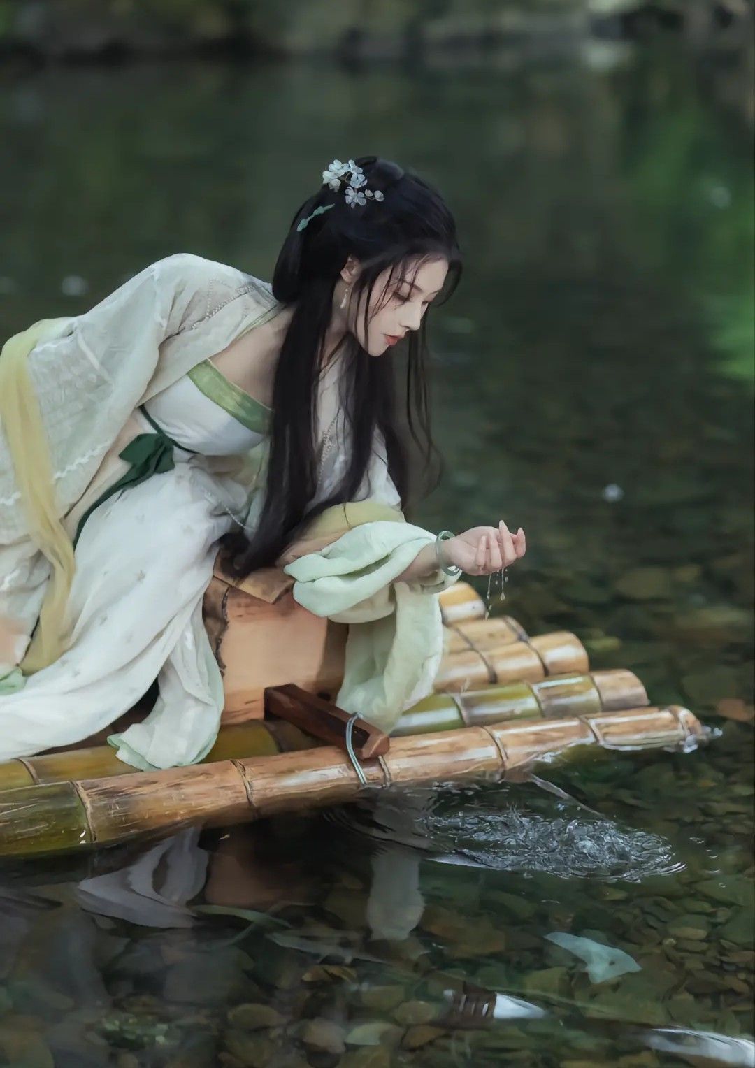 The Elegance of High-Heeled Shoes and Cheongsam:A Cultural Fusion The Elegance of High-Heeled Shoes and Cheongsam:A Cultural Fusion