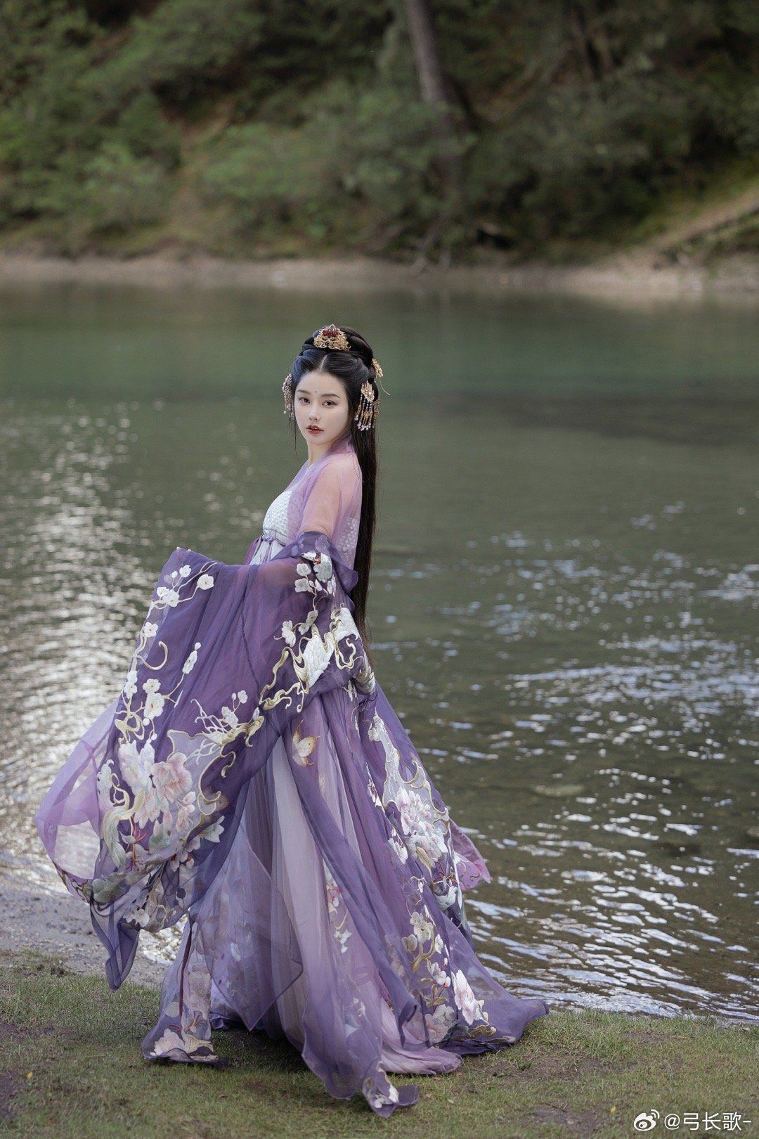 Plus-Size Qipao:The Revival of Traditional Chinese Elegance in Modern Times Plus-Size Qipao:The Revival of Traditional Chinese Elegance in Modern Times