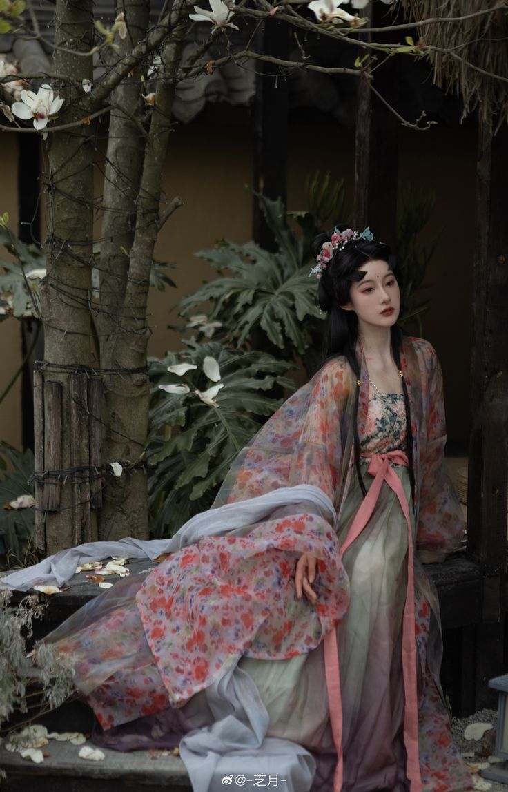 Vintage Cheongsam and Shoe Pairing:A Retro Fashion Journey Vintage Cheongsam and Shoe Pairing:A Retro Fashion Journey