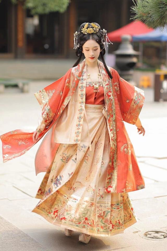 汉服女大童短袖,古典与现代的融合之美 汉服女大童短袖,古典与现代的融合之美