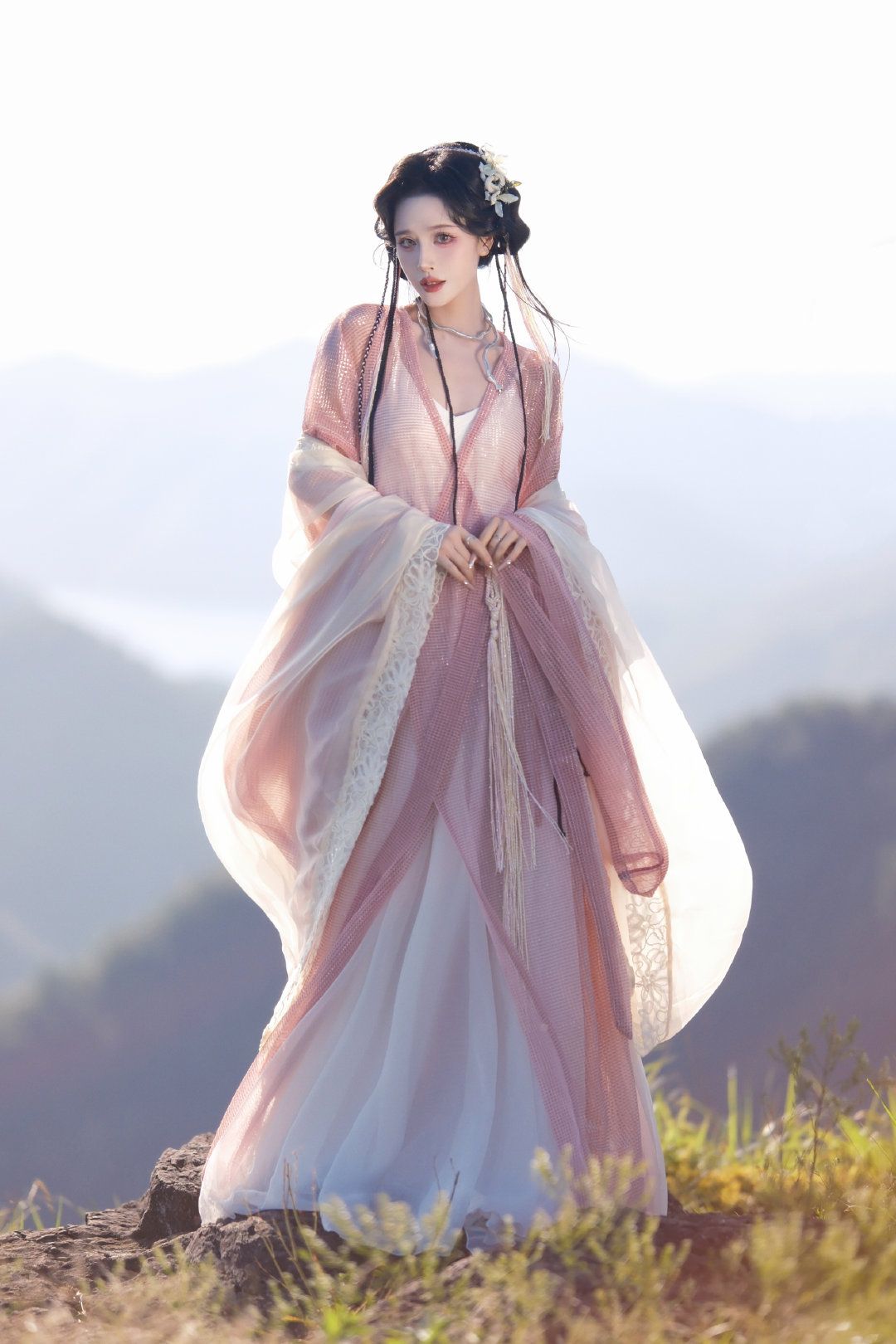 Traditional Chinese Style Cheongsam for Little Girls:Embracing the Beauty of National Attire Traditional Chinese Style Cheongsam for Little Girls:Embracing the Beauty of National Attire
