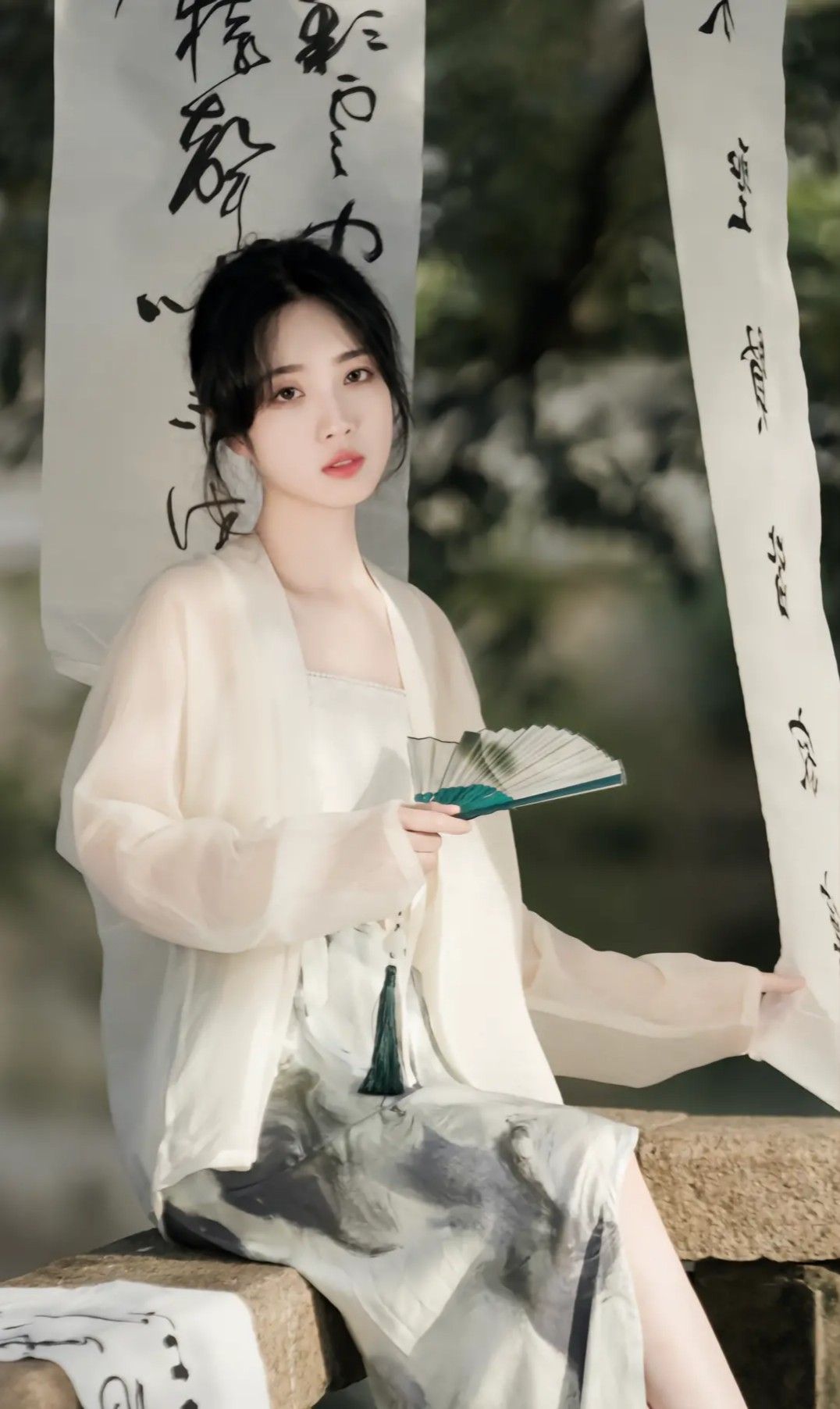 The Splendor of Hanfu:A Girl Childs Cloud-Inspired Yun Jian The Splendor of Hanfu:A Girl Childs Cloud-Inspired Yun Jian