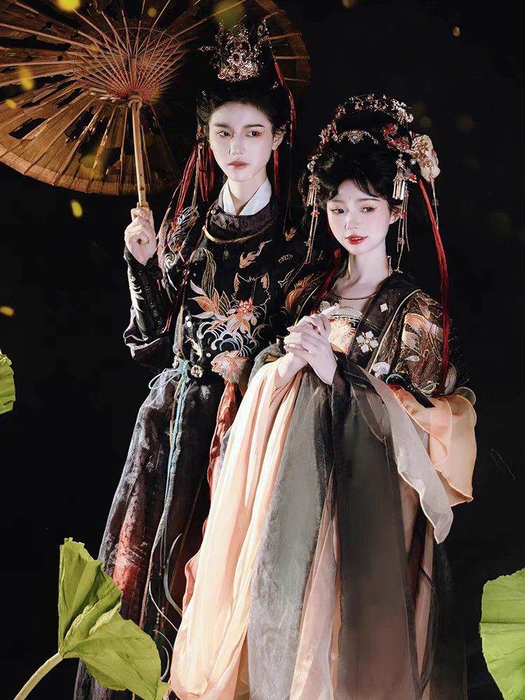 Caozhou Mans Horseface Skirt:A Cultural Icon of Traditional Chinese Clothing Caozhou Mans Horseface Skirt:A Cultural Icon of Traditional Chinese Clothing