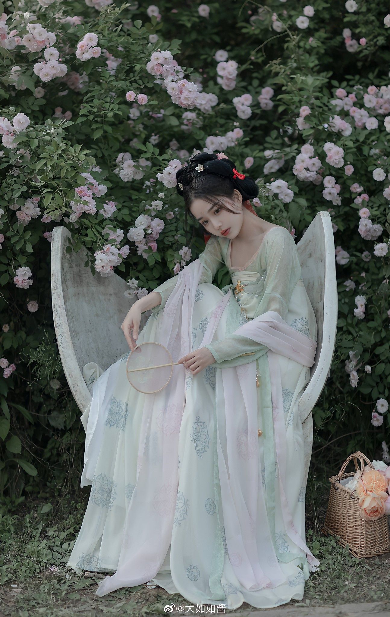 Embracing the Sweet and Spicy:The Rise of the Flavorful Qipao in Fashion Embracing the Sweet and Spicy:The Rise of the Flavorful Qipao in Fashion