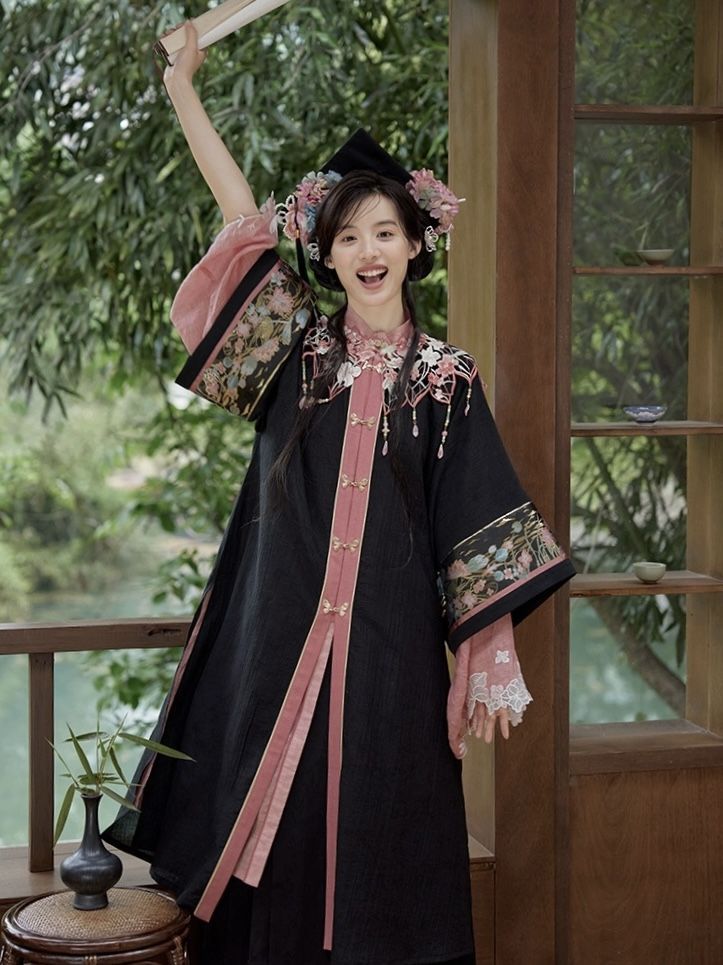 The Dominant Presence of Capricorn in Hanfu Fashion:A Journey into the World of Moxian Elegance The Dominant Presence of Capricorn in Hanfu Fashion:A Journey into the World of Moxian Elegance