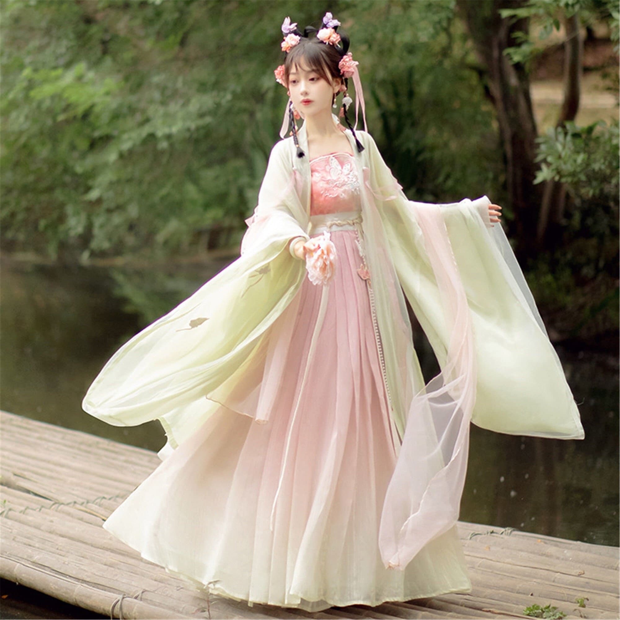 Authentic Hanfu Style of Diaoshan:The Splendor of Traditional Chinese Beauty Authentic Hanfu Style of Diaoshan:The Splendor of Traditional Chinese Beauty