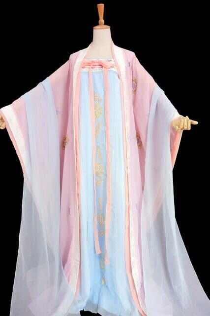 The Enigma of Pearl-Waisted Skirt with Horseface Design:A Tale of Elegance and Tradition The Enigma of Pearl-Waisted Skirt with Horseface Design:A Tale of Elegance and Tradition