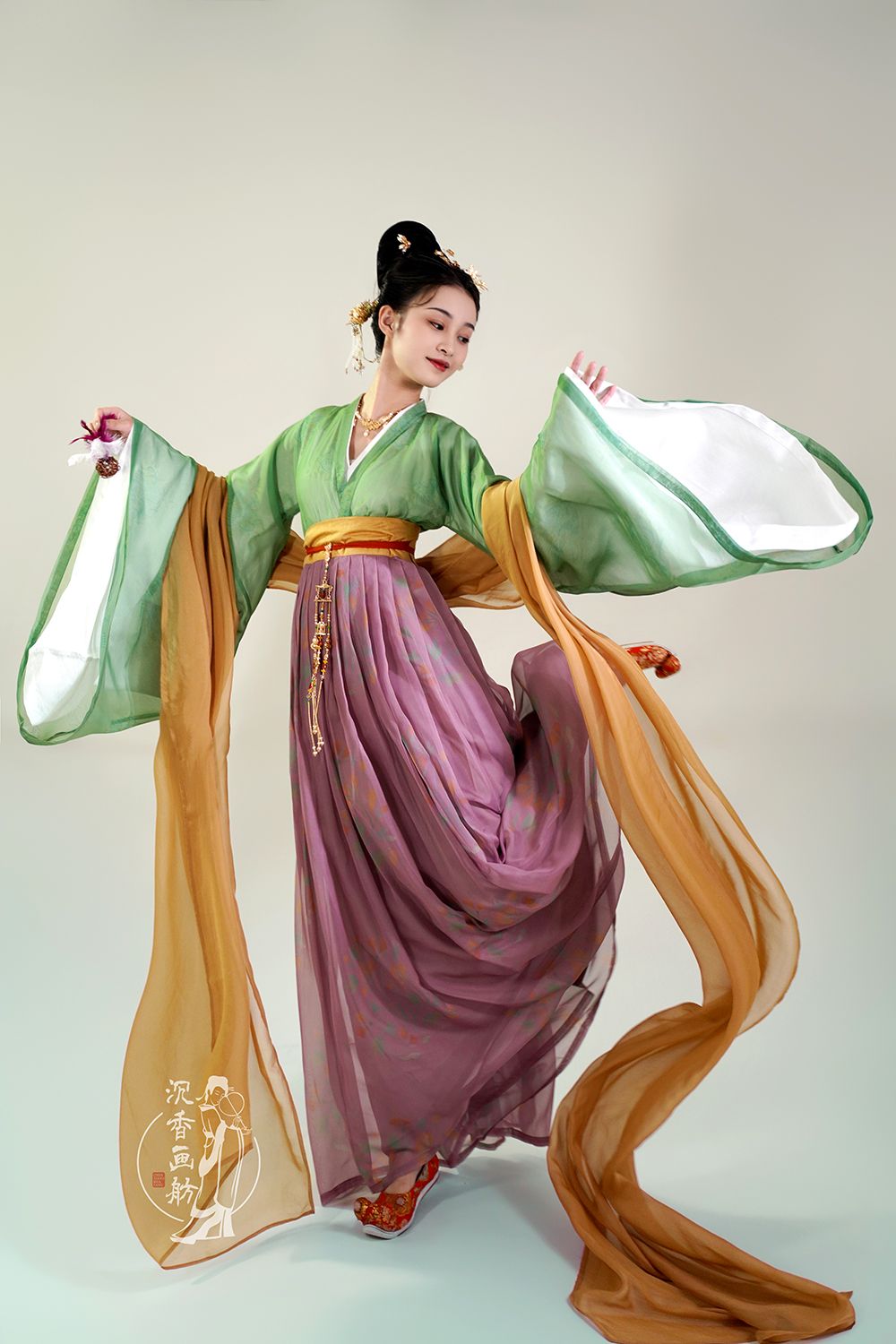 Elegant Toast:The Rise of Plus-Size Mandarin Horseface Skirt Elegant Toast:The Rise of Plus-Size Mandarin Horseface Skirt