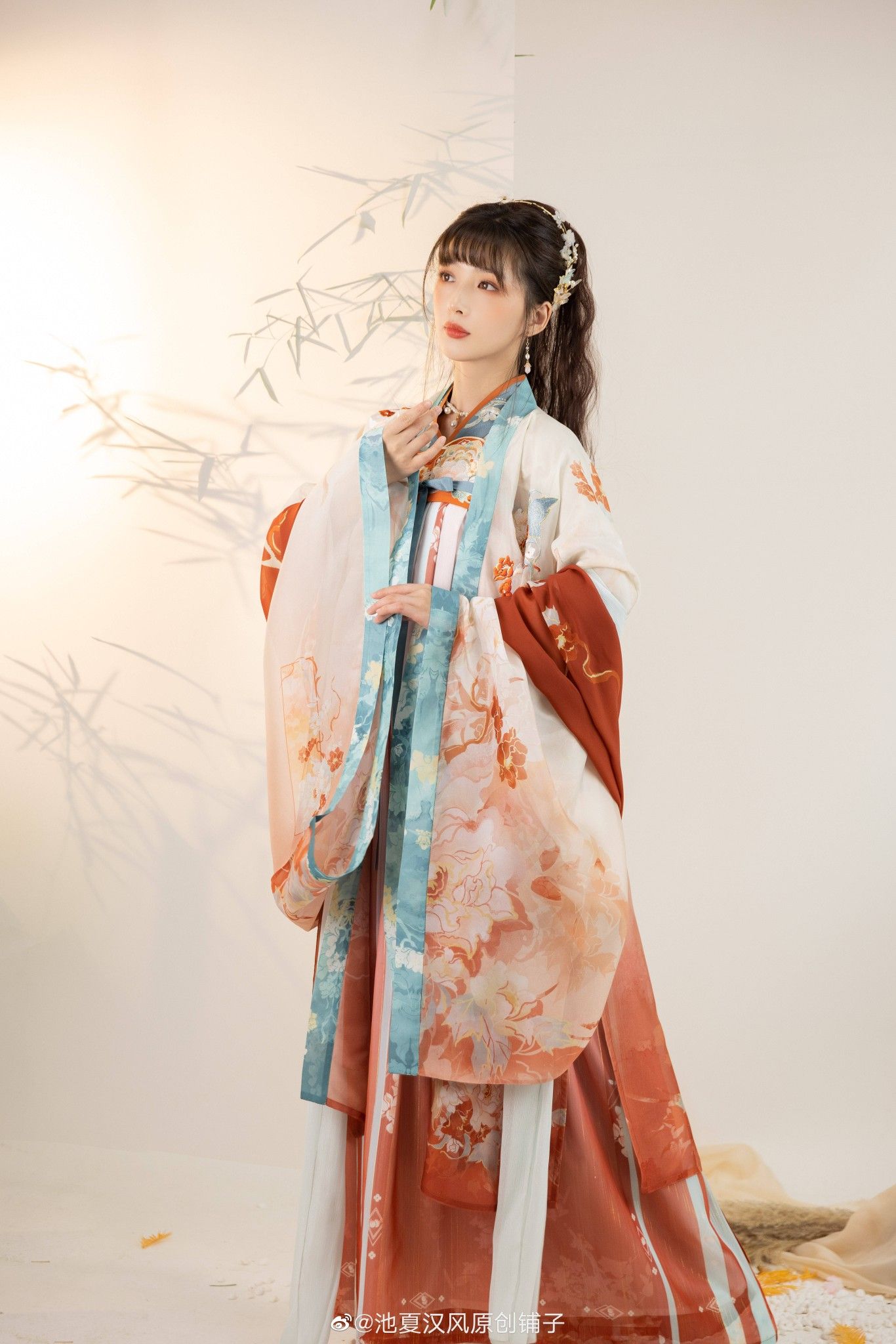 The Evolution of Hanfu Costumes for Girl Performers:A Spotlight on Traditional Chinese Elegance The Evolution of Hanfu Costumes for Girl Performers:A Spotlight on Traditional Chinese Elegance