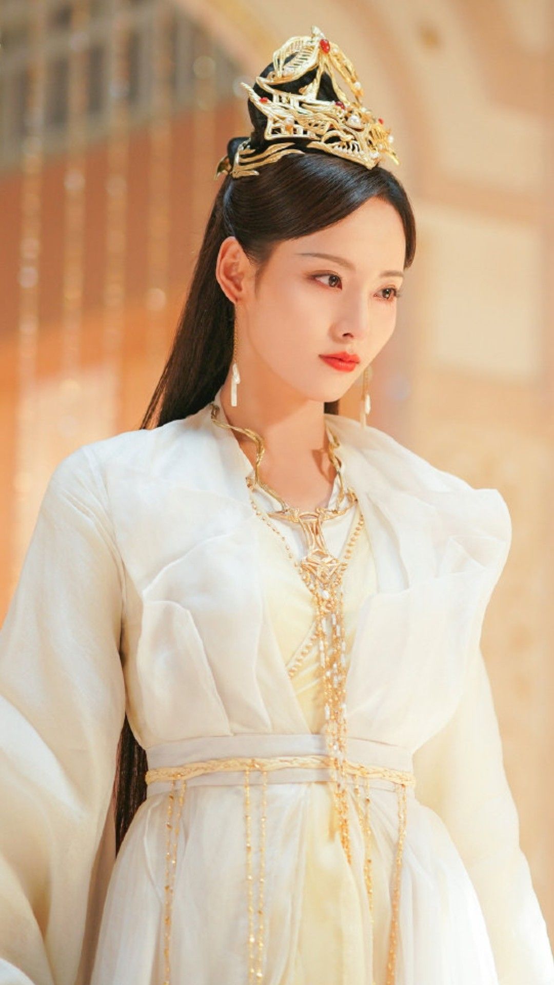 Orange Tabard with Skirted Horseface Design:A Fashion Statement in Detail Orange Tabard with Skirted Horseface Design:A Fashion Statement in Detail