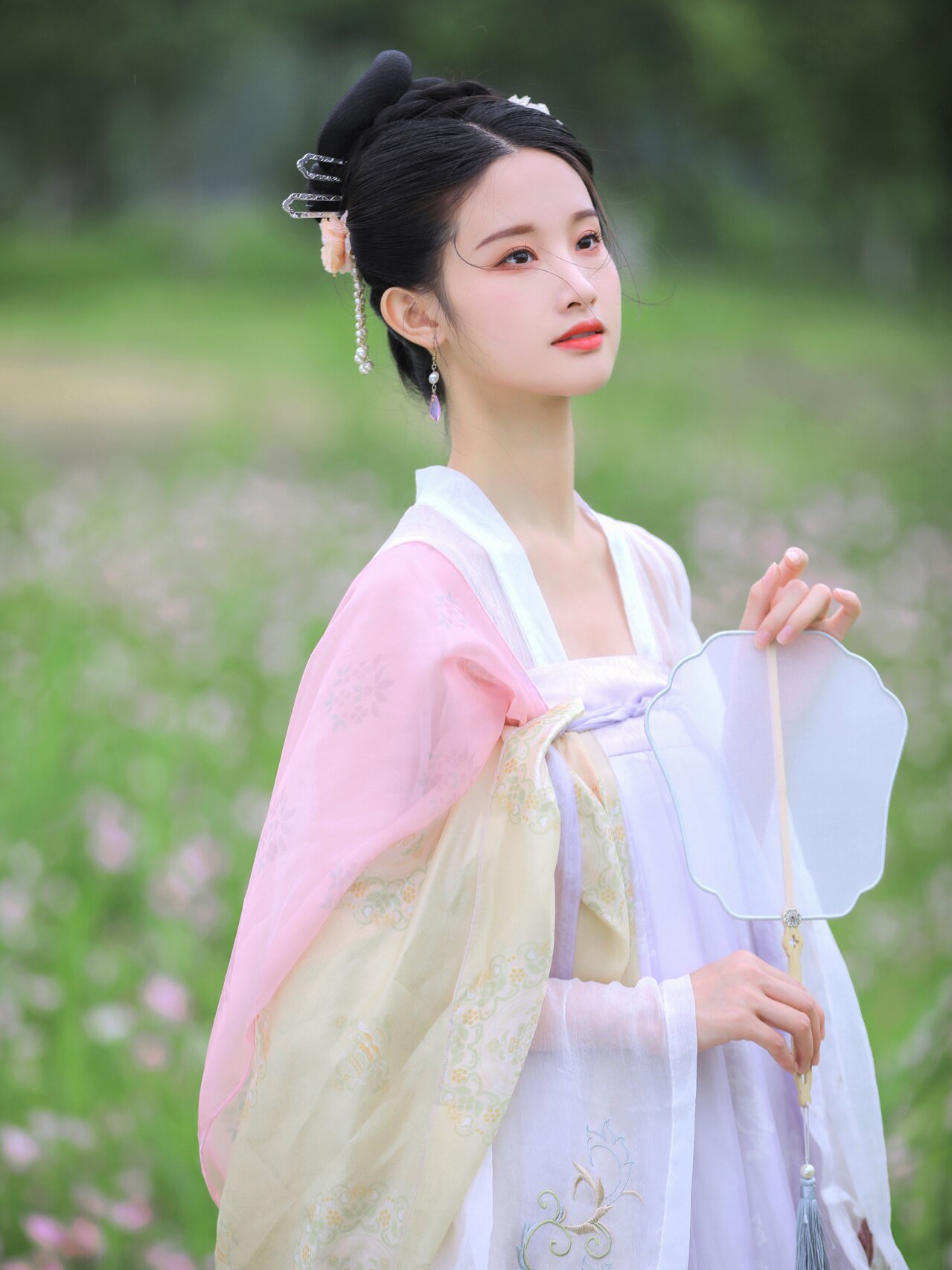 The Enchanting Beauty of Shenlu Hanfu:Unveiling the Essence of Traditional Chinese Elegance The Enchanting Beauty of Shenlu Hanfu:Unveiling the Essence of Traditional Chinese Elegance