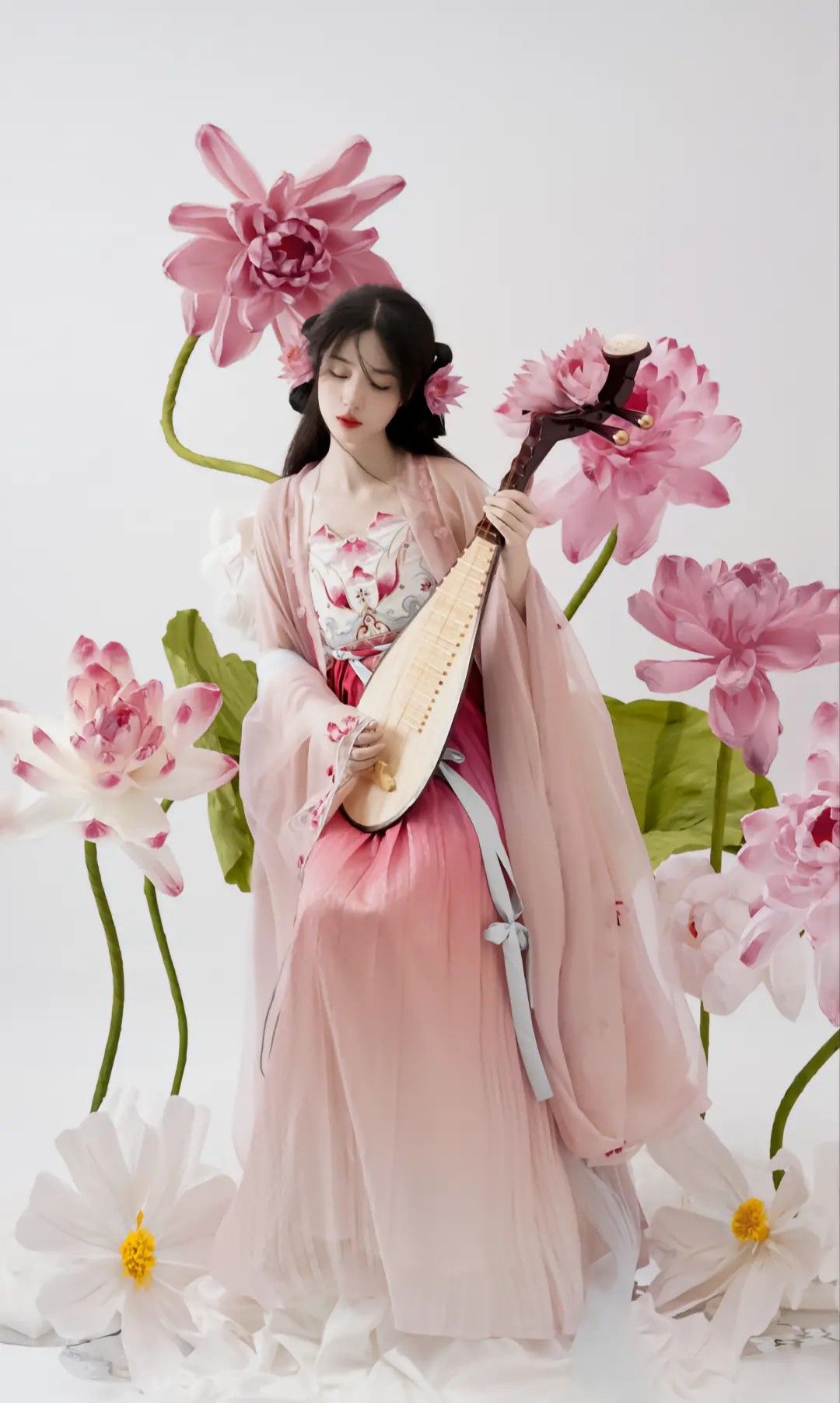 Splendid Blue Ming-Style Hanfu with Cloud-Inspired Collar Yun Jian)Set Splendid Blue Ming-Style Hanfu with Cloud-Inspired Collar Yun Jian)Set