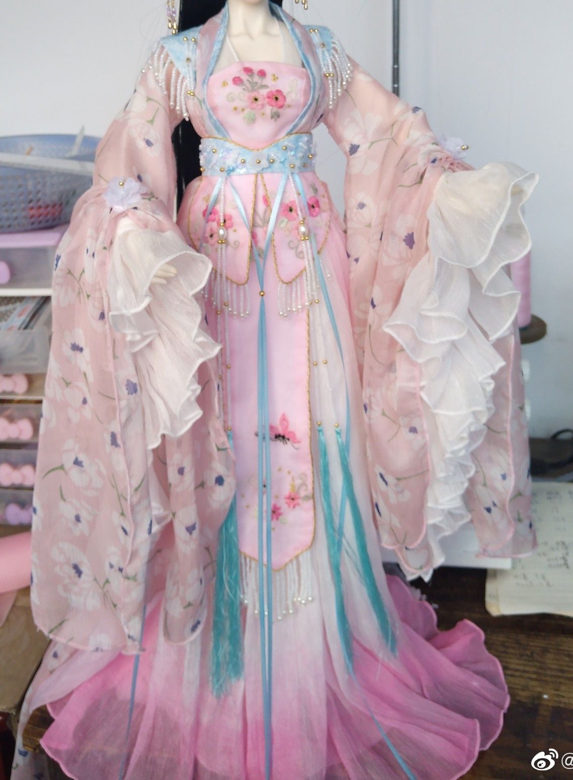 The Splendor of Tapestry Silk Cheongsam:A Cultural Journey The Splendor of Tapestry Silk Cheongsam:A Cultural Journey