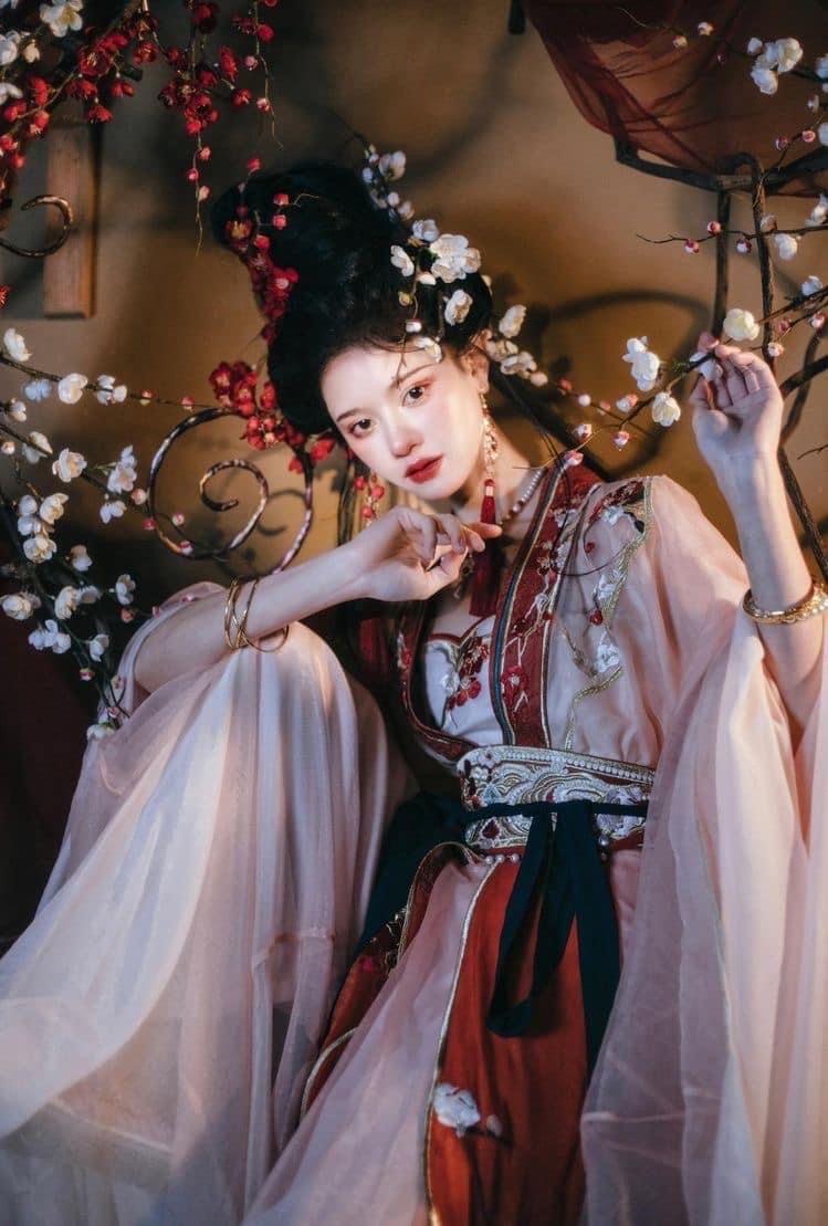 Traditional Tang-Style Cheongsam Blouses with Cotton-padded and Thick Layers