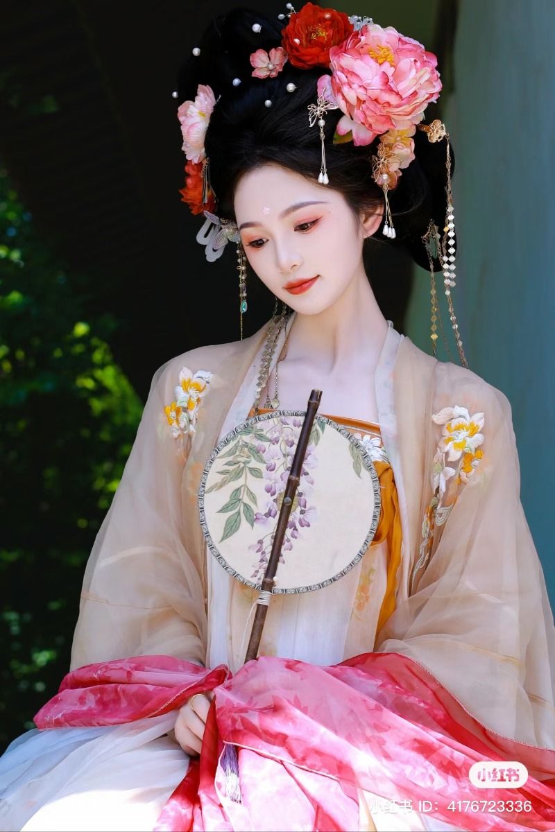 Reinventing the Cheongsam:A Modern Take on the Classic Qipao Blouse for Women Reinventing the Cheongsam:A Modern Take on the Classic Qipao Blouse for Women