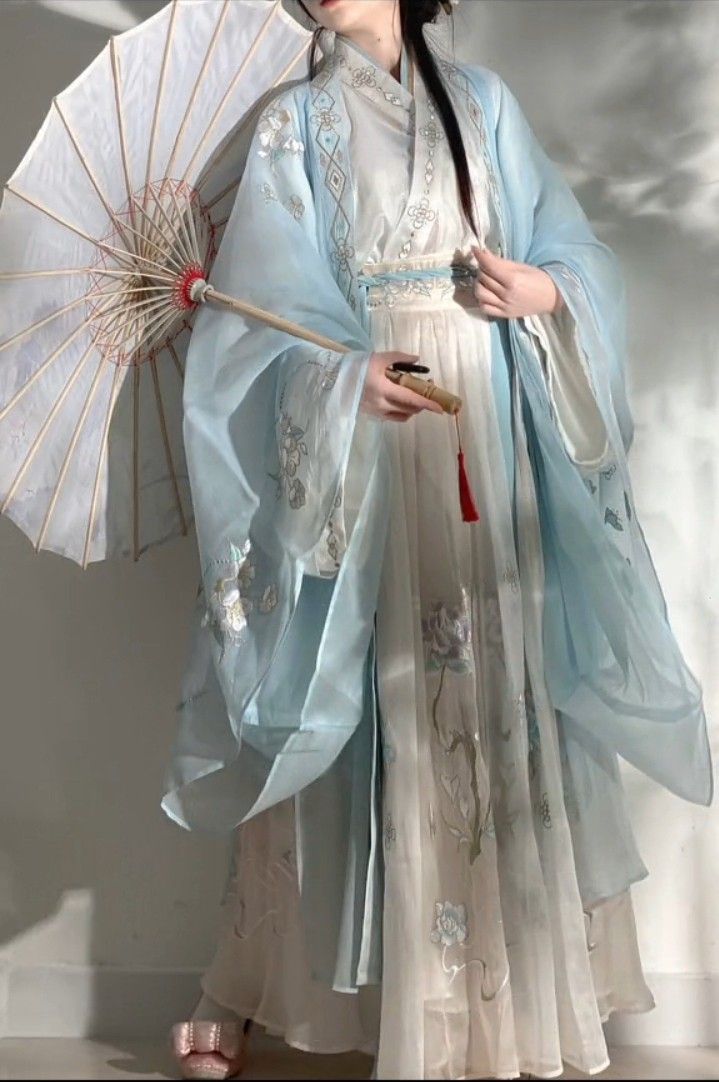 Red Cheongsam,Little Shawl,and Elegant Outer Jacket:A Fashion Statement of Traditional Charm Red Cheongsam,Little Shawl,and Elegant Outer Jacket:A Fashion Statement of Traditional Charm