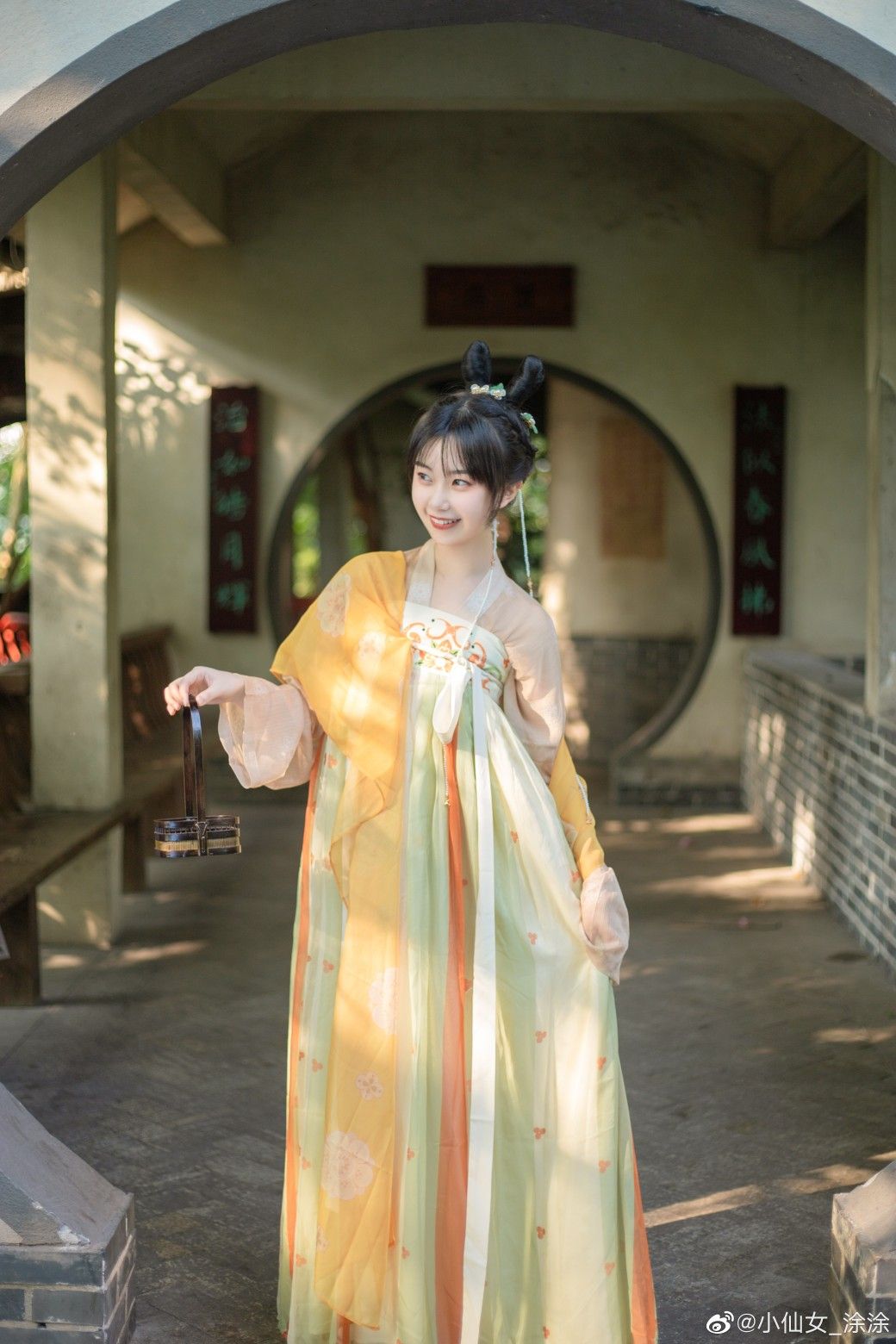 The Enchantment of Nine-Tailed Hanfu:The仙气of Traditional Chinese Costume The Enchantment of Nine-Tailed Hanfu:The仙气of Traditional Chinese Costume