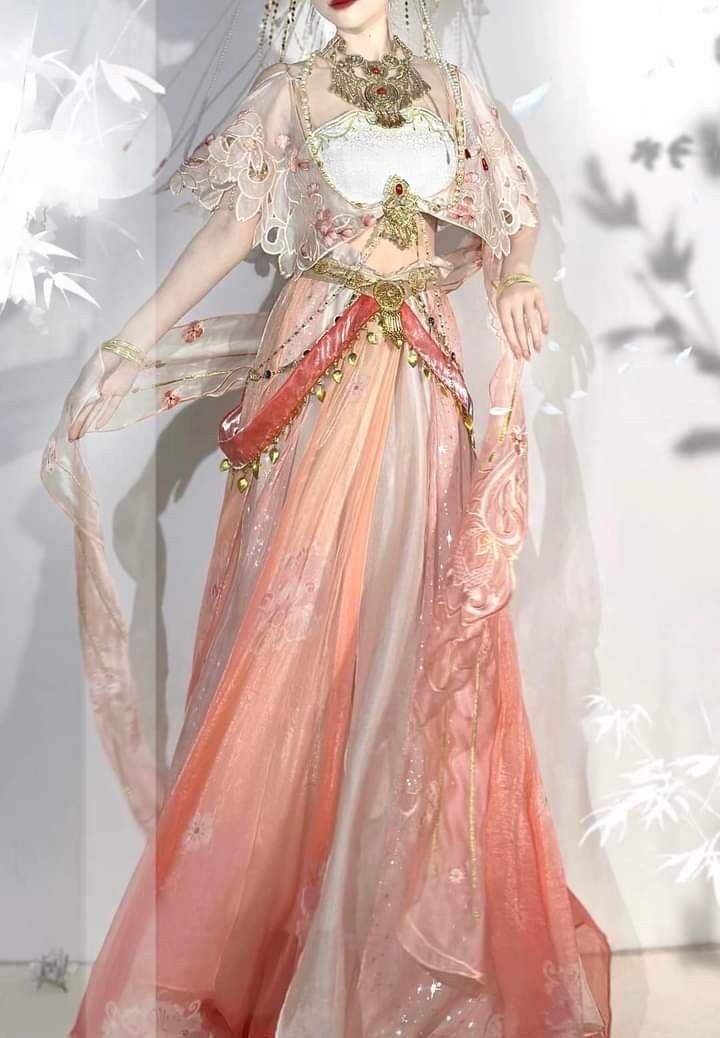 Thor Cosplay:The Enchantment of a Cheongsam Thor Cosplay:The Enchantment of a Cheongsam