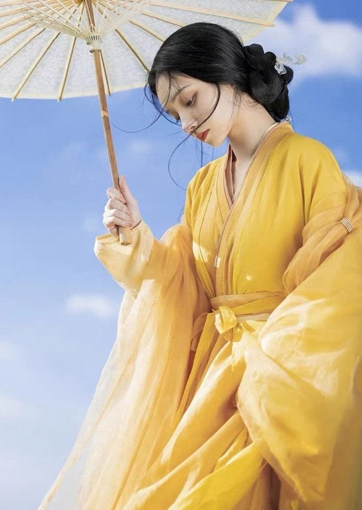 Embracing Modernity in Cheongsam:A Youthful,Elegant Makeover for Plus-Size Girls Embracing Modernity in Cheongsam:A Youthful,Elegant Makeover for Plus-Size Girls