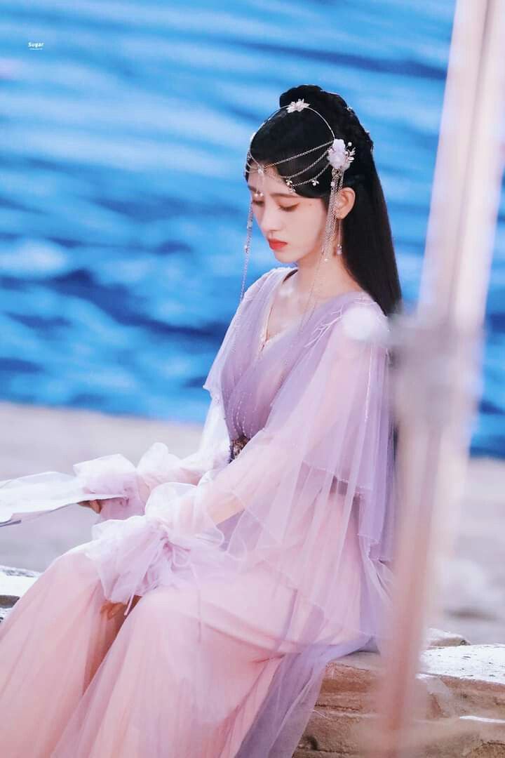 Youthful Cheongsam Style:Short and Chic for Teen Girls Youthful Cheongsam Style:Short and Chic for Teen Girls