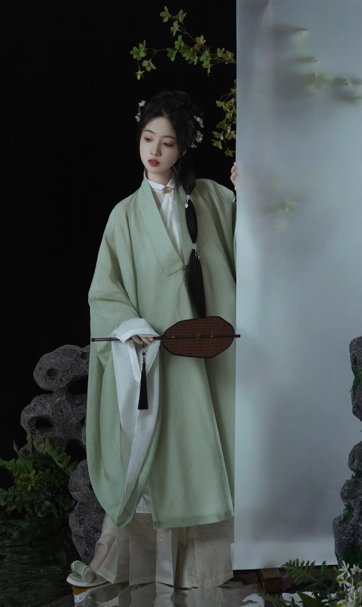 Handcrafted Ancient Hanfu Costumes:A Journey into Traditional Chinese Elegance Handcrafted Ancient Hanfu Costumes:A Journey into Traditional Chinese Elegance