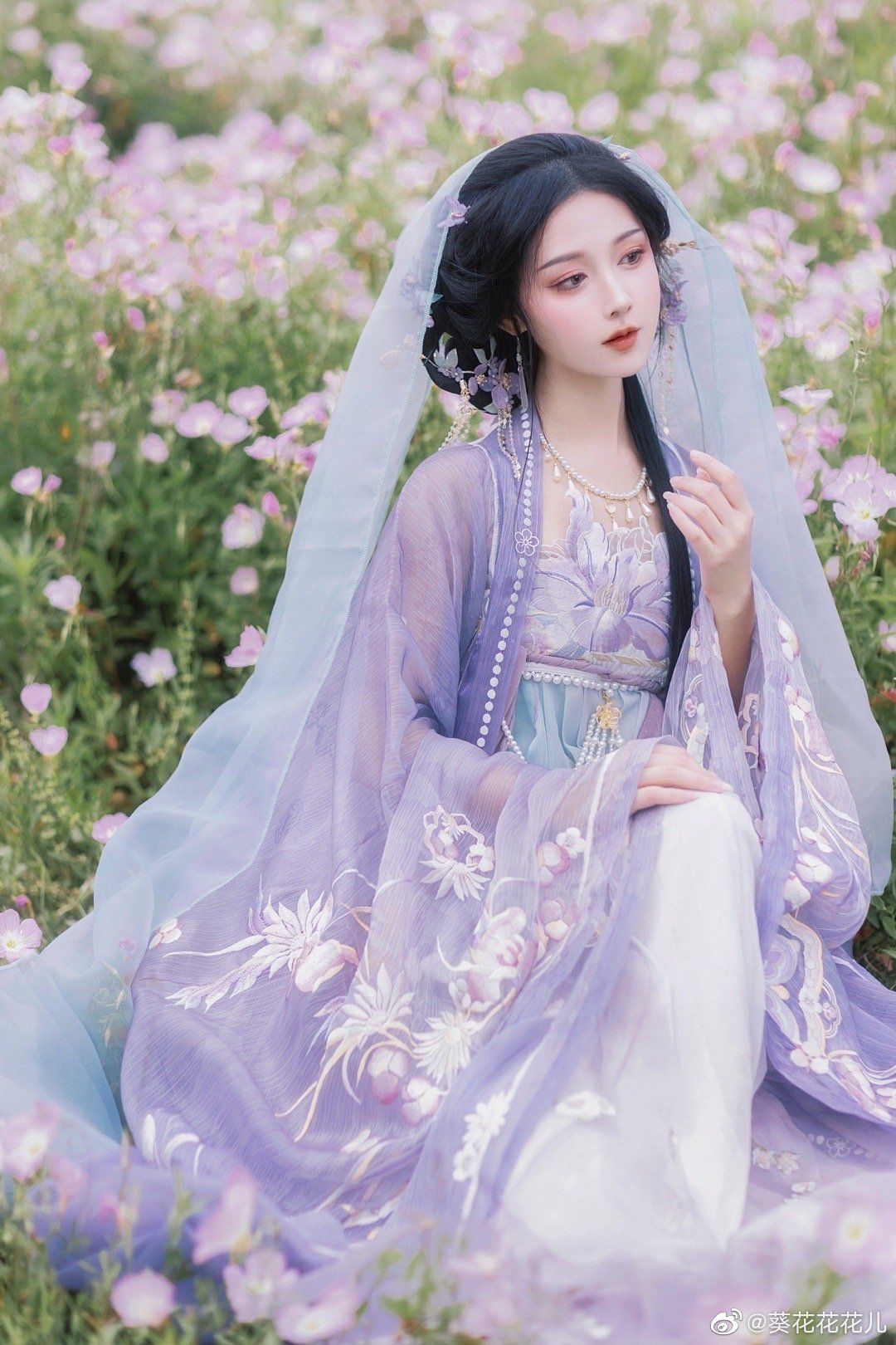 The Muses Cheongsam:A Blend of Culture and Elegance The Muses Cheongsam:A Blend of Culture and Elegance