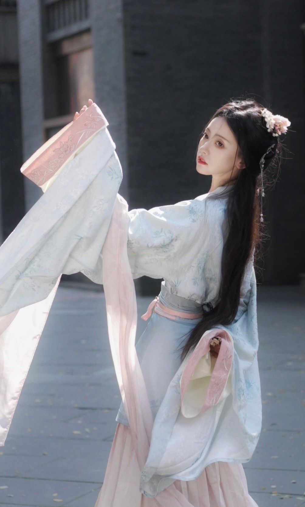 Elite Summer Fashion:The Chic Black Cheongsam with a Stylish Shawl and Jacket Elite Summer Fashion:The Chic Black Cheongsam with a Stylish Shawl and Jacket