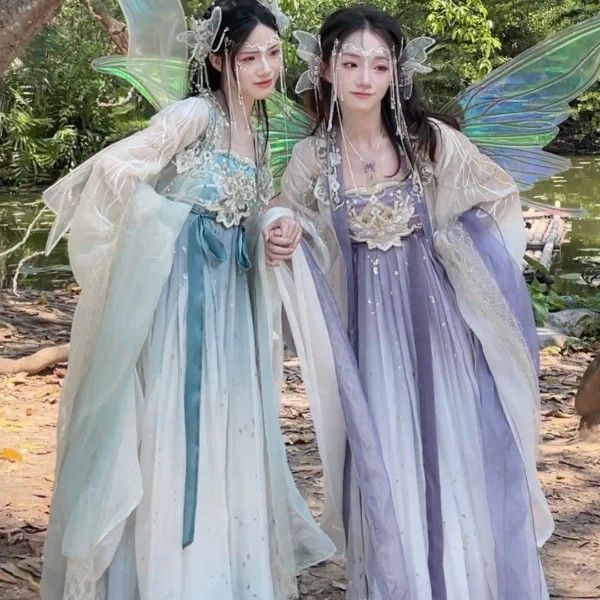 The Enchanting Art of Traditional Chinese Hair Ornaments in the Realm of Xian Xian Figures