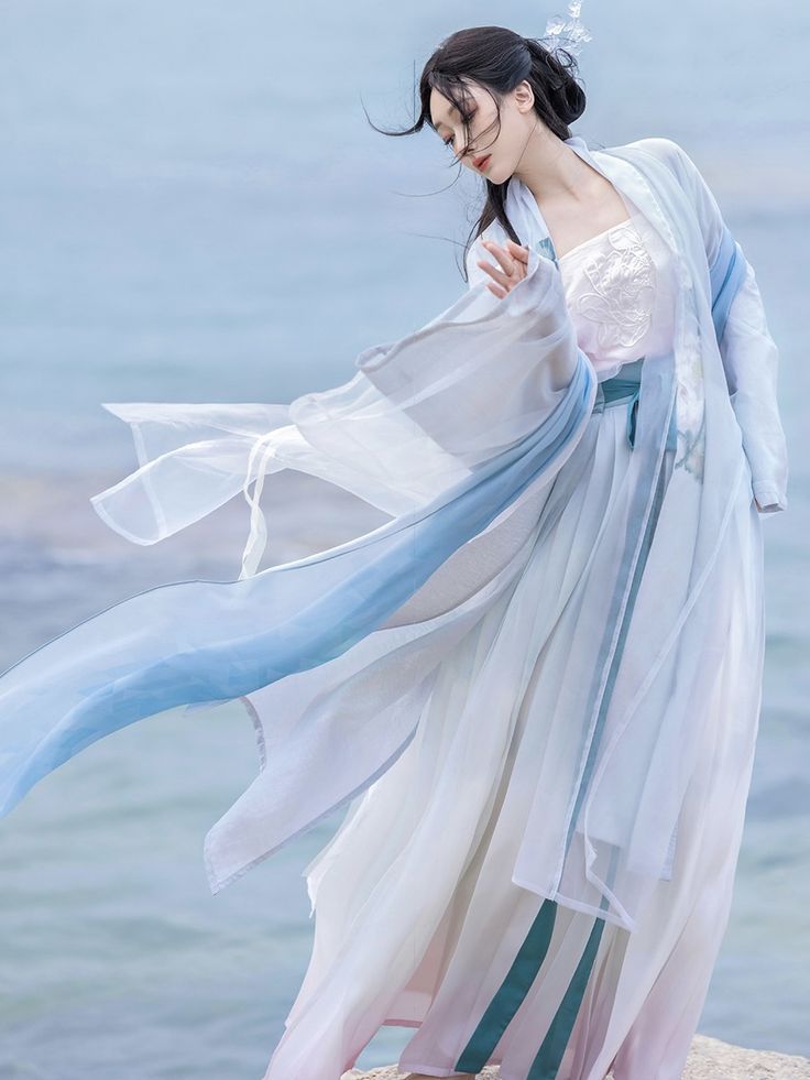 Reinventing Hanfu Style:A Summer Dress Makeover for Modern Women Reinventing Hanfu Style:A Summer Dress Makeover for Modern Women