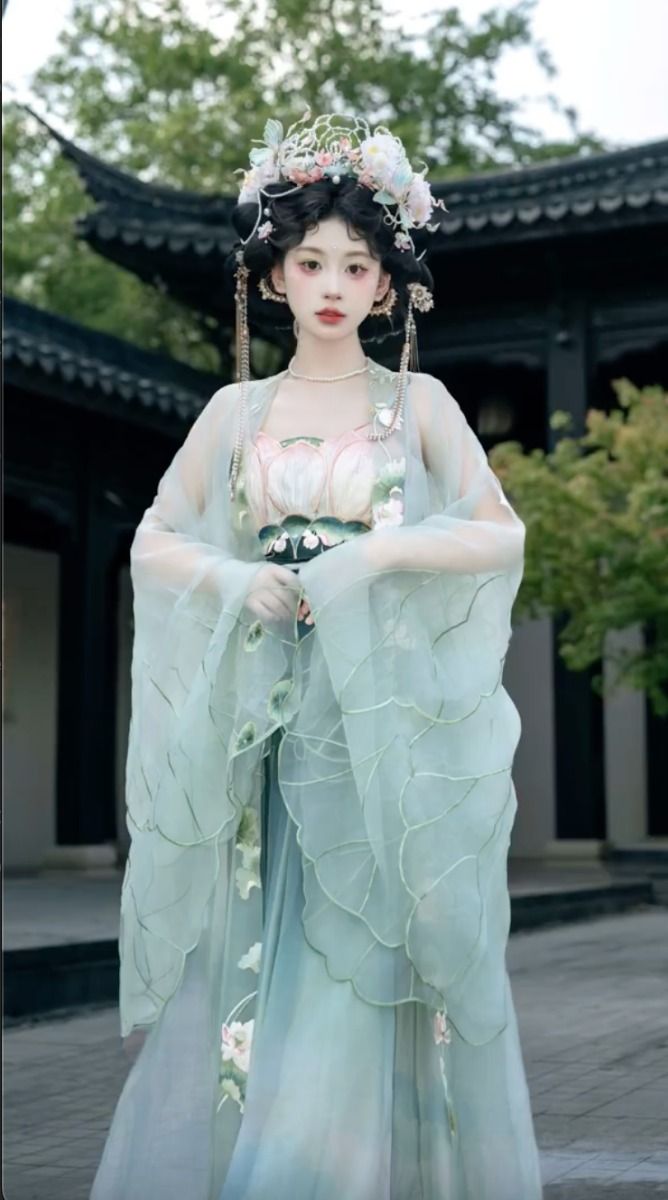 The Evolution of Off-the-shoulder Cheongsam:A Blend of Tradition and Modernity The Evolution of Off-the-shoulder Cheongsam:A Blend of Tradition and Modernity