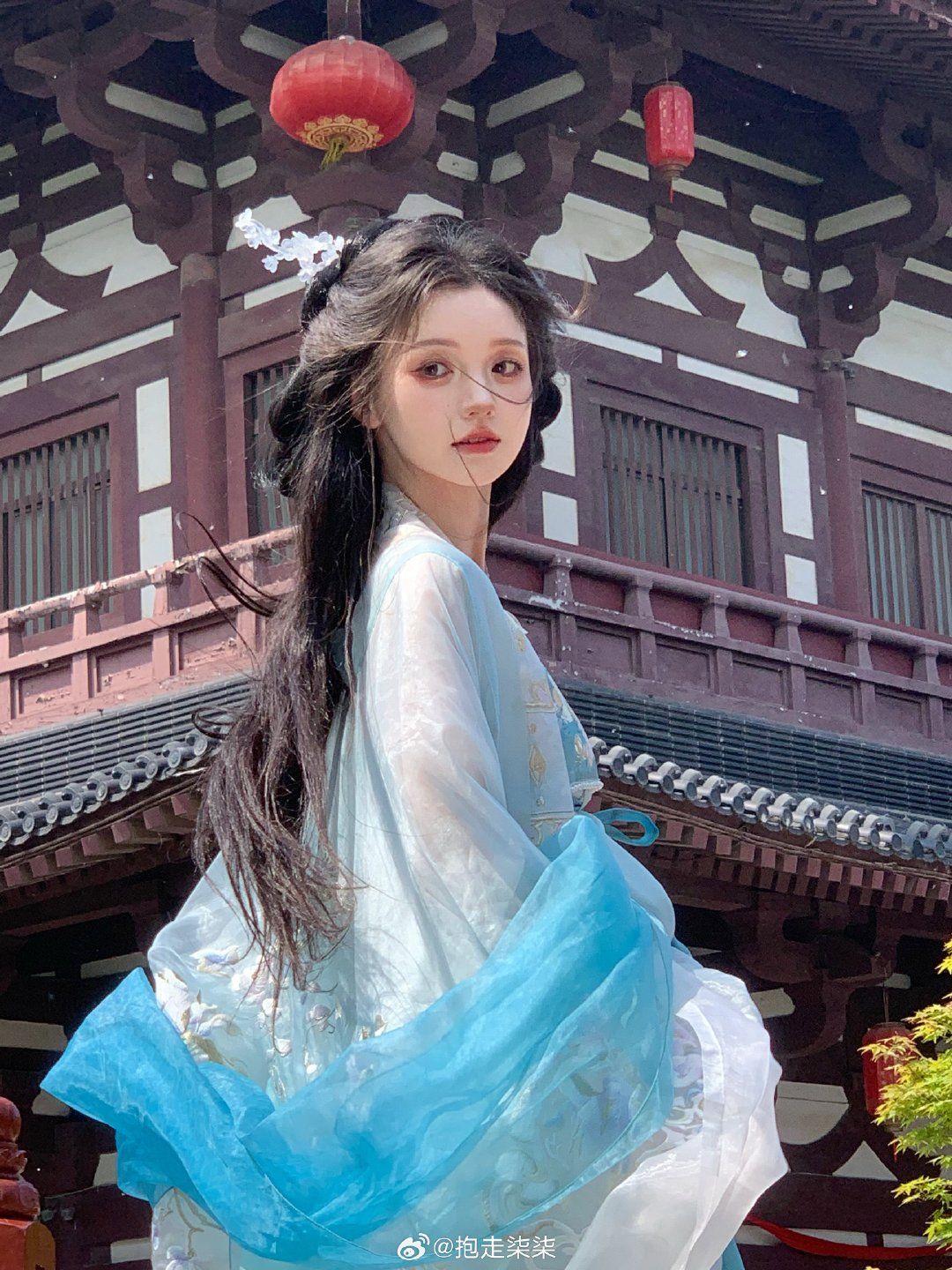Summer Hanfu Fashion:The Students Perspective Summer Hanfu Fashion:The Students Perspective
