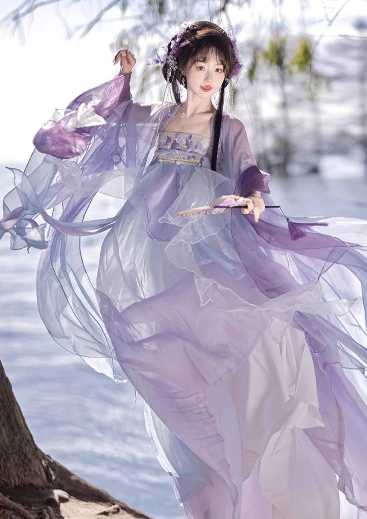 Authentic Hanfu Costumes for Girls:Buying Quality at a Babbage Price Authentic Hanfu Costumes for Girls:Buying Quality at a Babbage Price