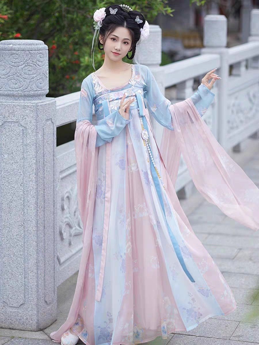 Vintage-Style Cheongsam Overlays:Embracing the Traditional Elegance Vintage-Style Cheongsam Overlays:Embracing the Traditional Elegance