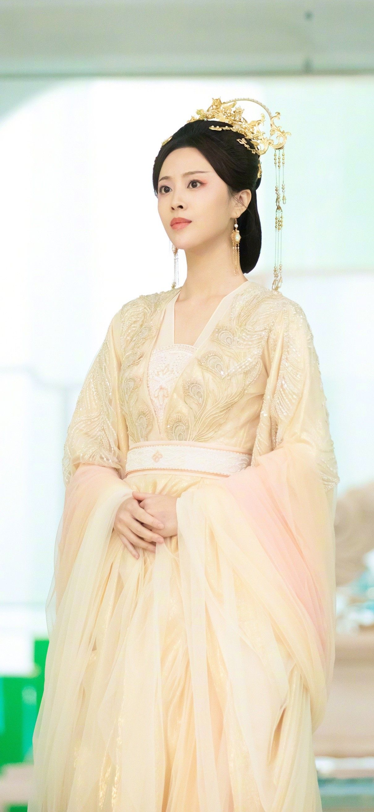 White Hanfu Shoes for Girls:A Stylish and Cultural Choice White Hanfu Shoes for Girls:A Stylish and Cultural Choice