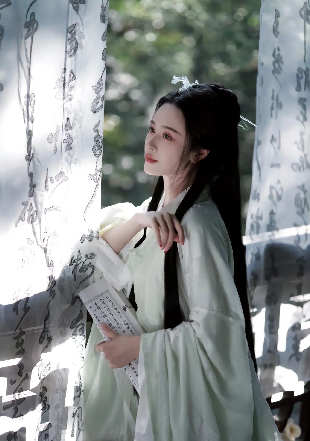 Petite and Curvier in Traditional Chinese Style Cheongsam:Embracing the Beauty of National Fashion Petite and Curvier in Traditional Chinese Style Cheongsam:Embracing the Beauty of National Fashion