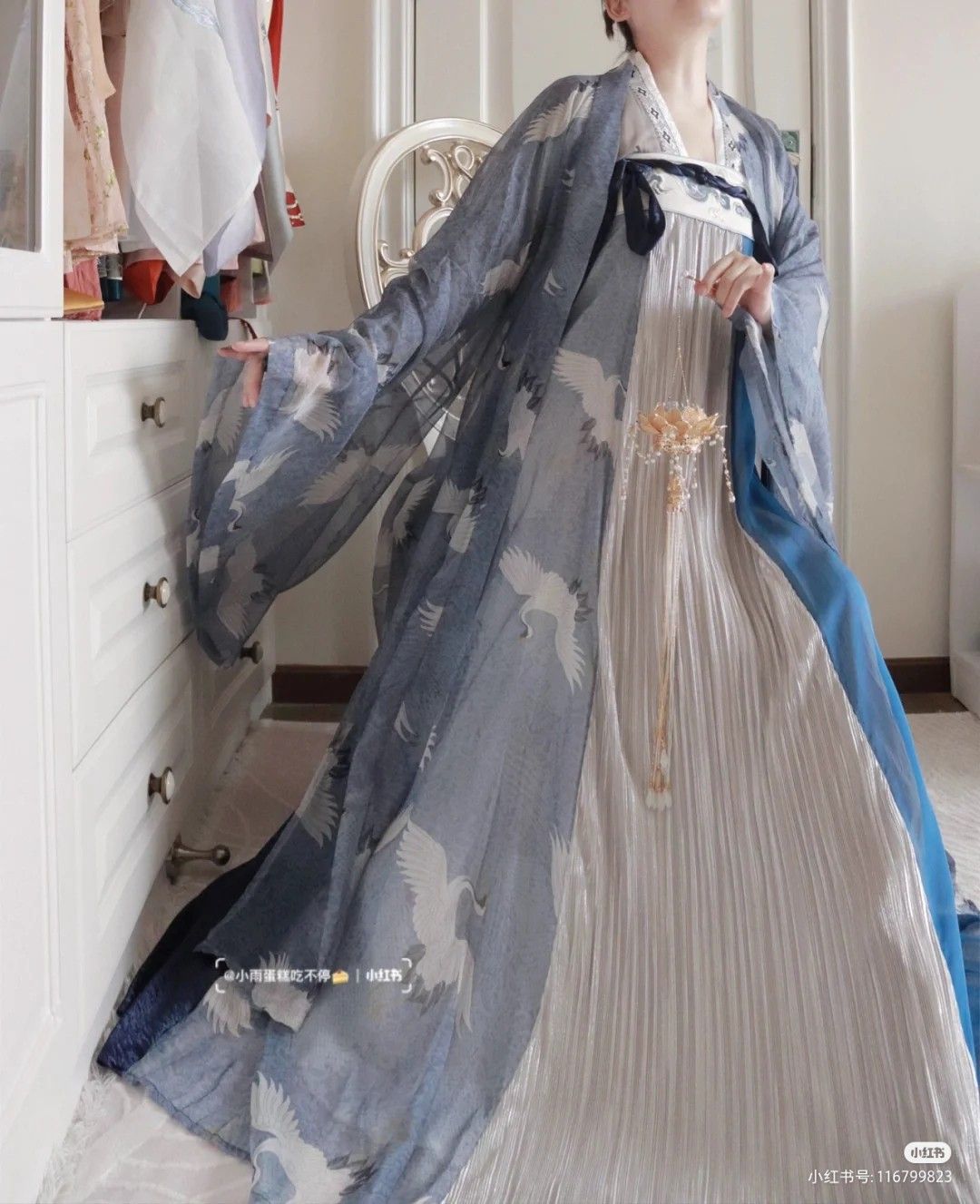 Children Embracing the Cultural Splendor:Dunhuangs Flying Heavenly Robes in Hanfu Fashion for Kids Children Embracing the Cultural Splendor:Dunhuangs Flying Heavenly Robes in Hanfu Fashion for Kids