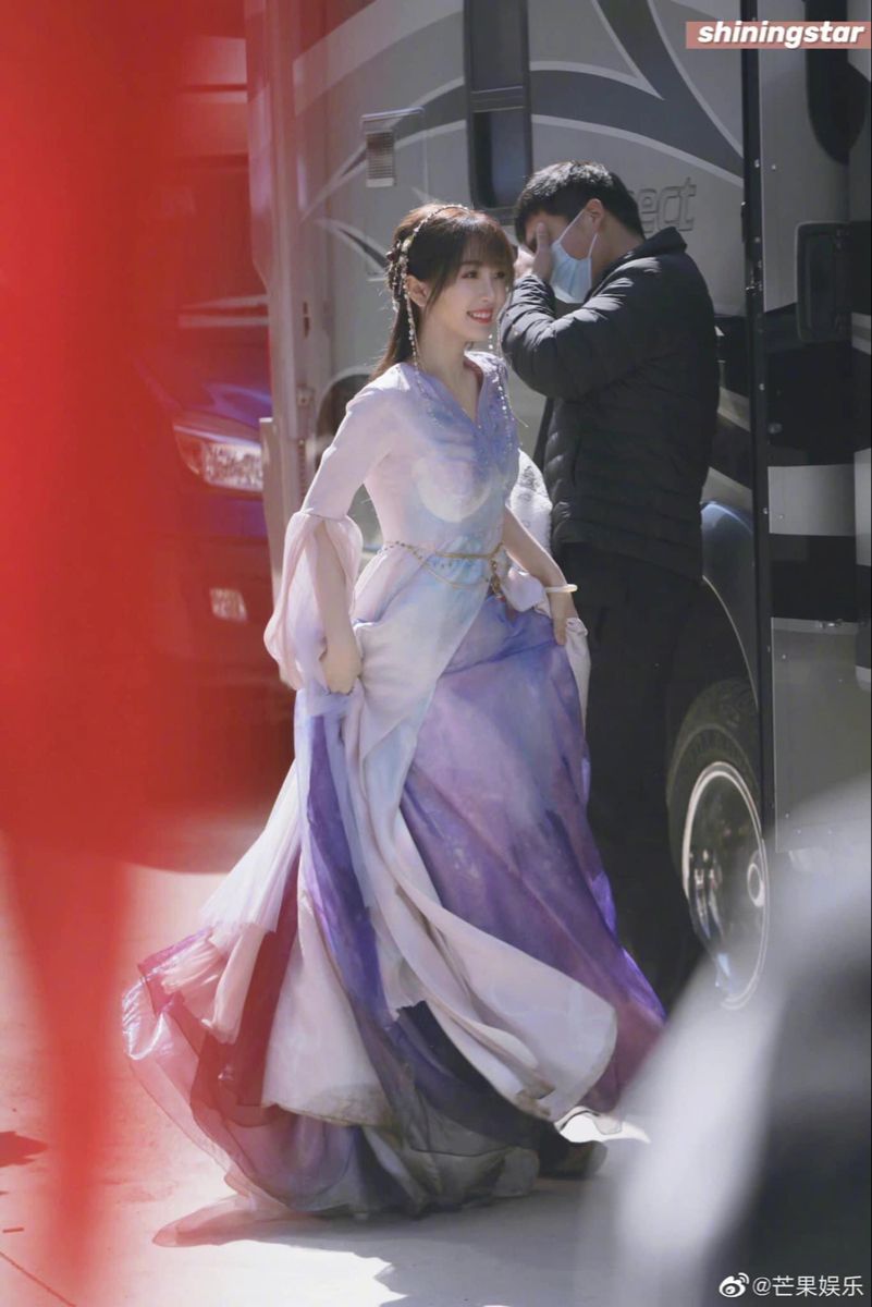 鞠婧祎s Hanfu Style in Yun Xi Zhuan:A Glimpse into Traditional Elegance 鞠婧祎s Hanfu Style in Yun Xi Zhuan:A Glimpse into Traditional Elegance