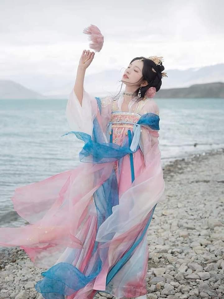 The Ancient Charm of Li Bai in Childrens Costumes The Ancient Charm of Li Bai in Childrens Costumes