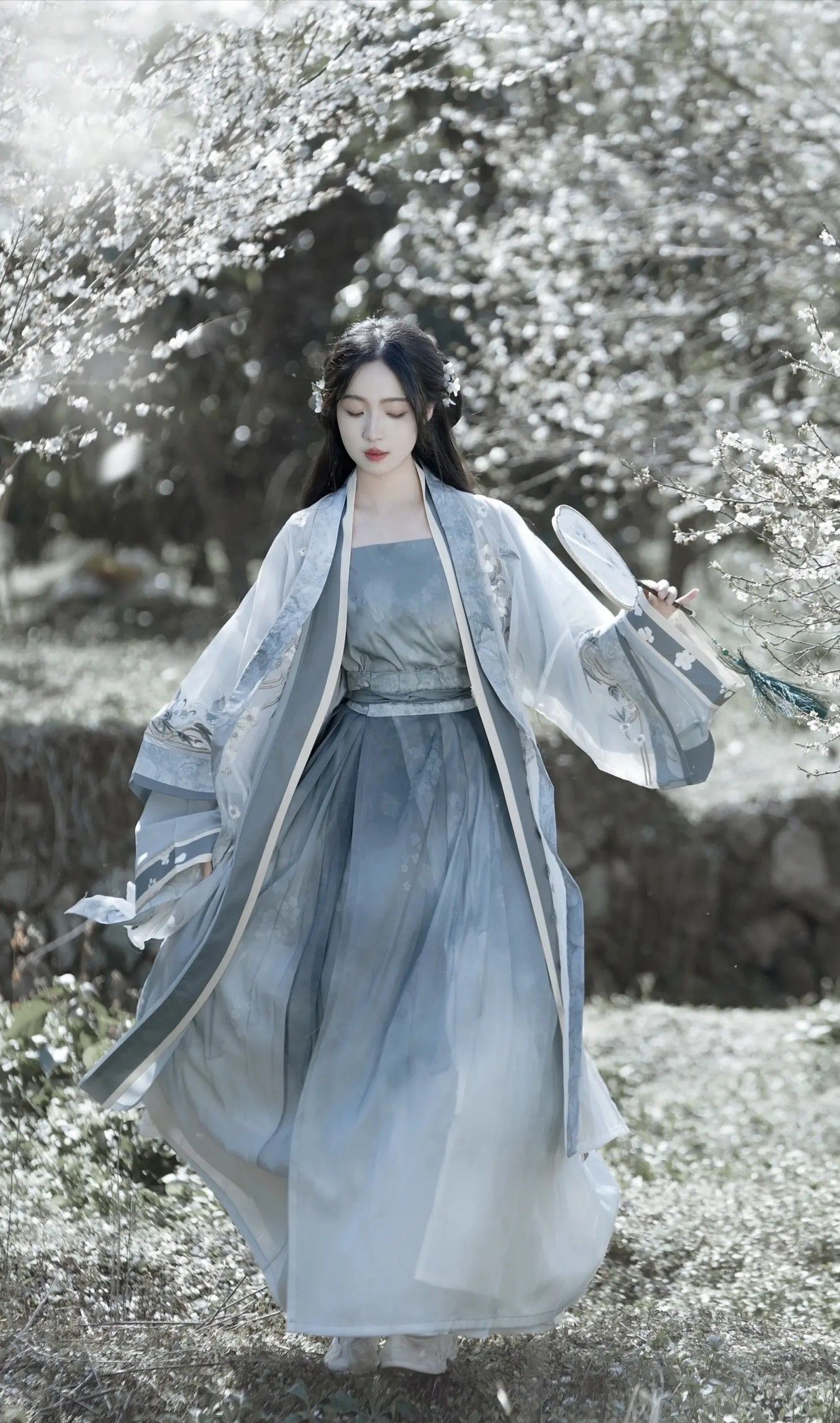 The Splendor of Hanfu Headdress:Tassel Ethereal Glass Jewelry The Splendor of Hanfu Headdress:Tassel Ethereal Glass Jewelry