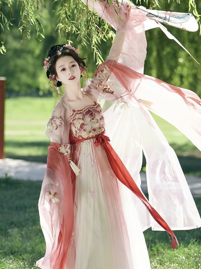 Red Cheongsam and High Heels:A Stylish Combination Red Cheongsam and High Heels:A Stylish Combination