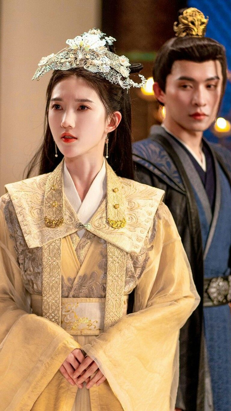 The Child Empress in Ancient Hanfu Fashion The Child Empress in Ancient Hanfu Fashion