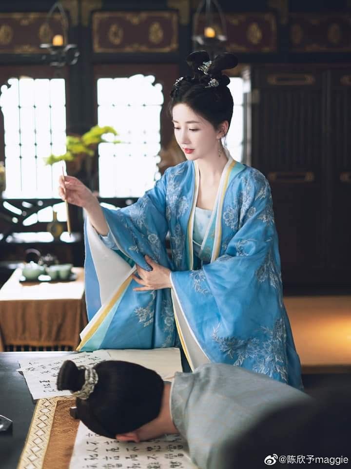 Reinventing the Cheongsam for the Petite Summer Lady:Tailored Elegance for the Modern Age Reinventing the Cheongsam for the Petite Summer Lady:Tailored Elegance for the Modern Age