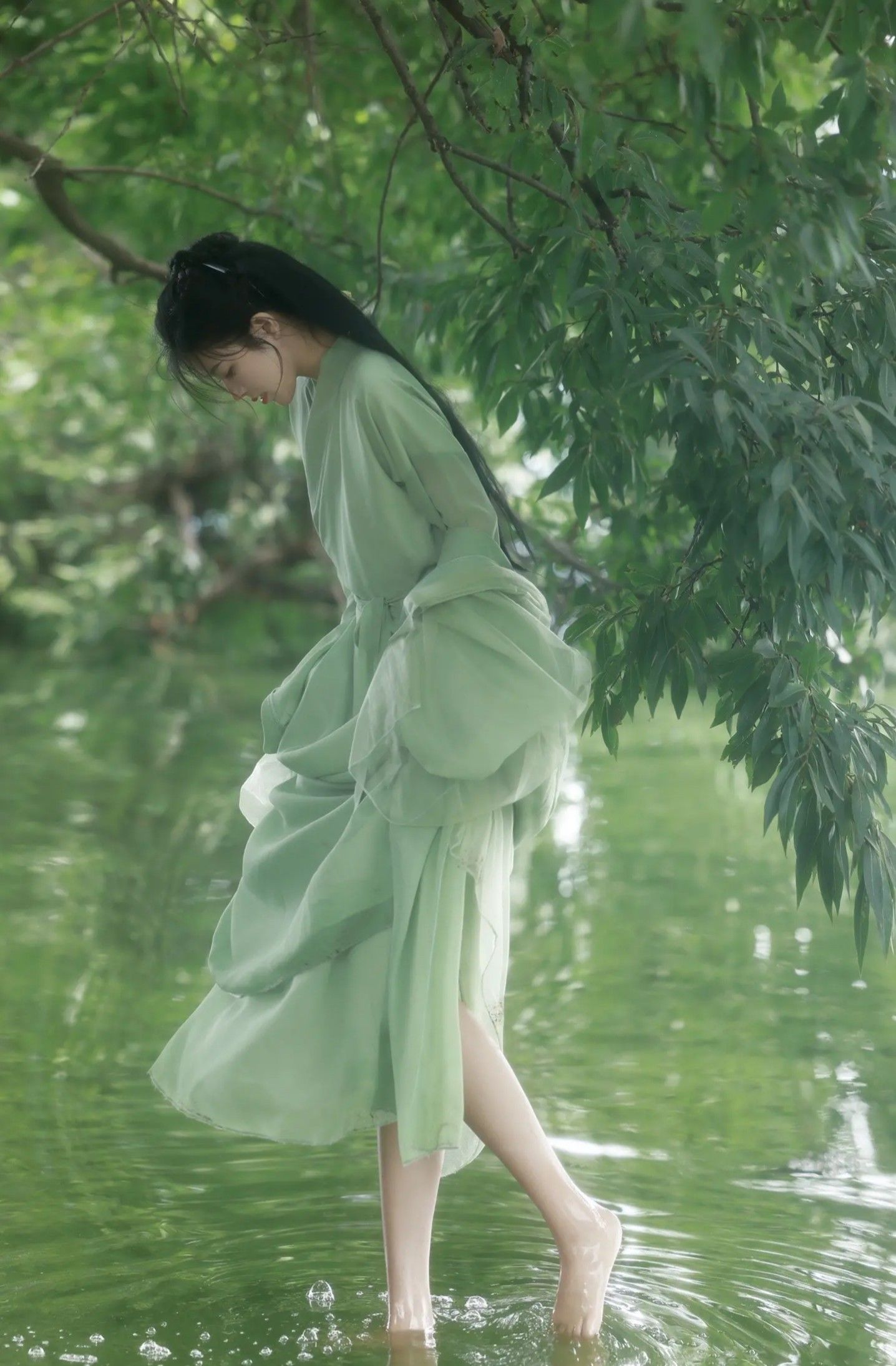 Elegant Qipao Evening Gowns:A Glamor of Aristocratic Refinement Elegant Qipao Evening Gowns:A Glamor of Aristocratic Refinement