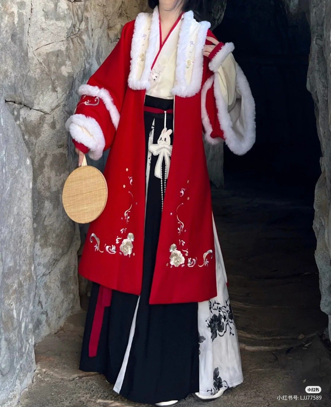 Modernizing Traditional Tang-Style Hanfu:A Journey into Everyday Fashion