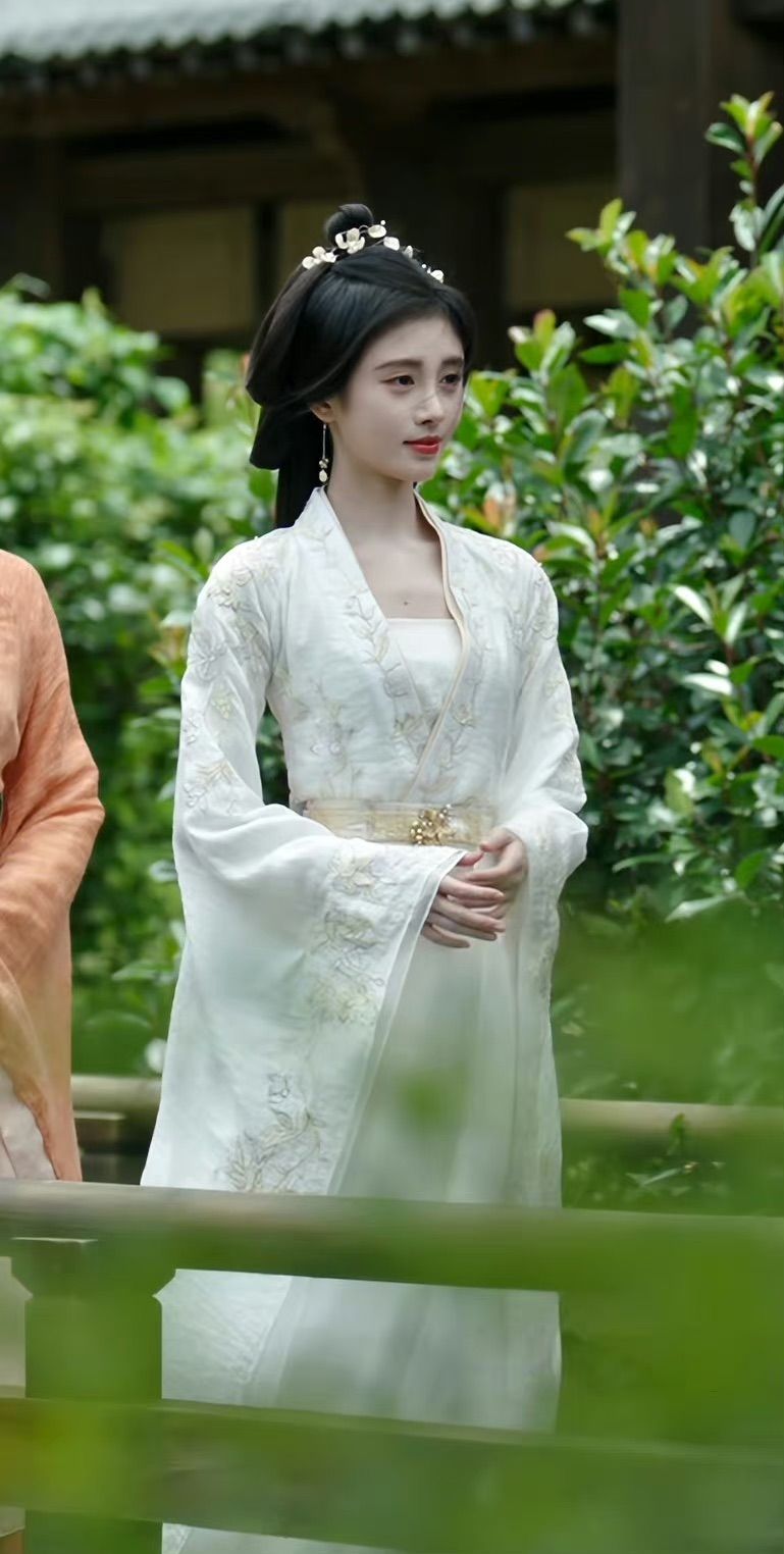 Summer Chiffon Hanfu Tops:A Light and Elegant Fashion Journey Summer Chiffon Hanfu Tops:A Light and Elegant Fashion Journey