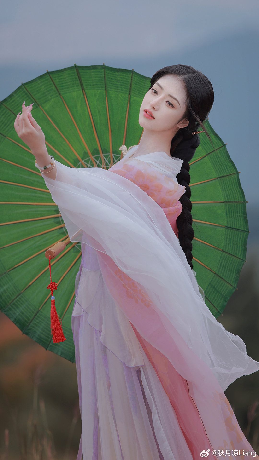 The Jade Belt of Hanfu:A Symbol of Elegance and Tradition The Jade Belt of Hanfu:A Symbol of Elegance and Tradition