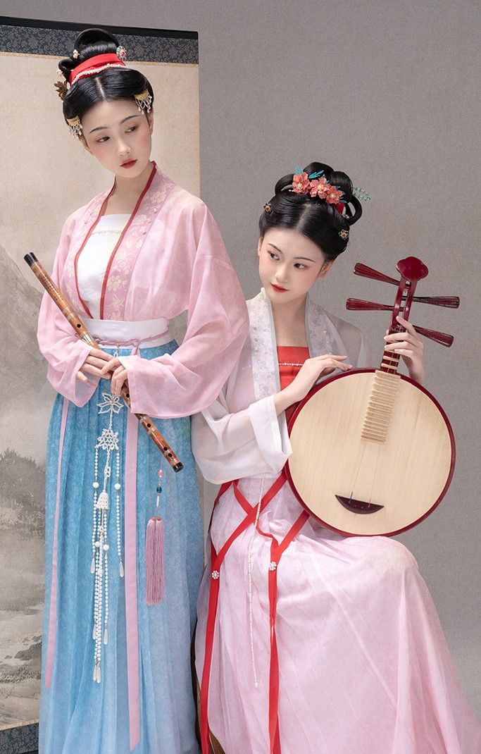 The Charm of Cheongsam and Tea-Inspired Fashion The Charm of Cheongsam and Tea-Inspired Fashion