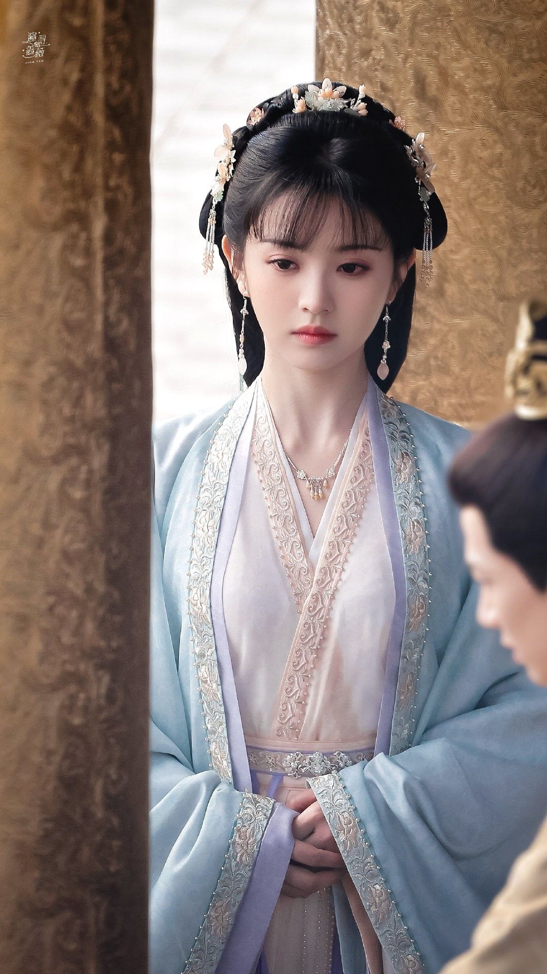 Elegance in a Cloud of Incense:The Premium Quality of Xiangyunsha Cheongsam Elegance in a Cloud of Incense:The Premium Quality of Xiangyunsha Cheongsam